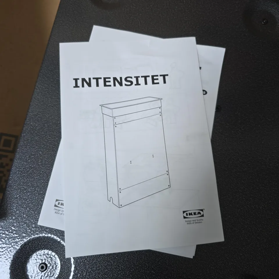 IKEA INTENSITET 3-OUTLET POWER DISTRIBUTION UNIT WITH SWITCH (13A)