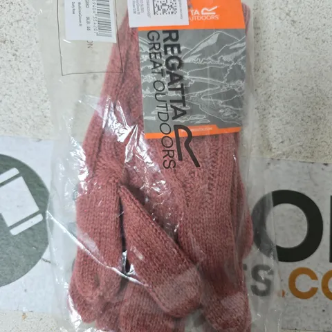 Regatta Outdoors pink knitted scarf