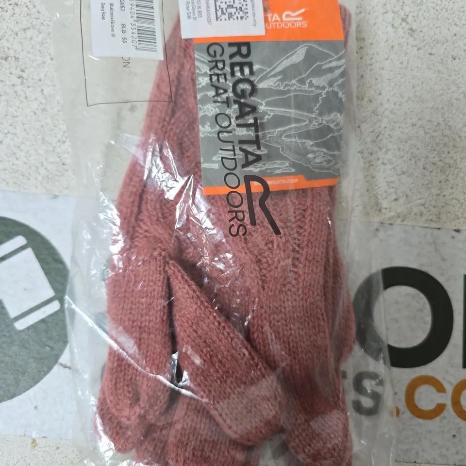 Regatta Outdoors pink knitted scarf