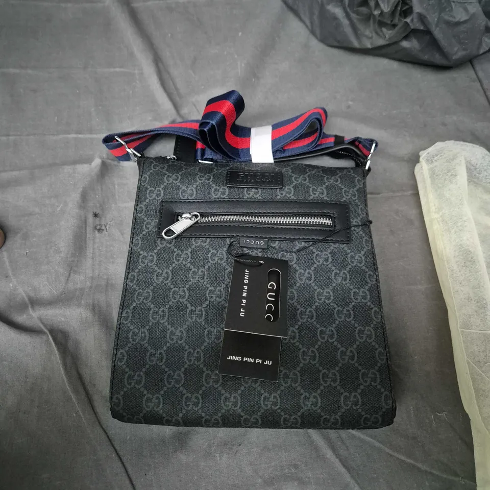 GUCCI GG MONOGRAM CANVAS CROSSBODY BAG WITH NAVY/RED WEB STRAP