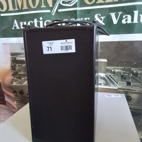 VITRIFRIGO COUNTER TOP MILK FRIDGE 240V Model FG14CBUK