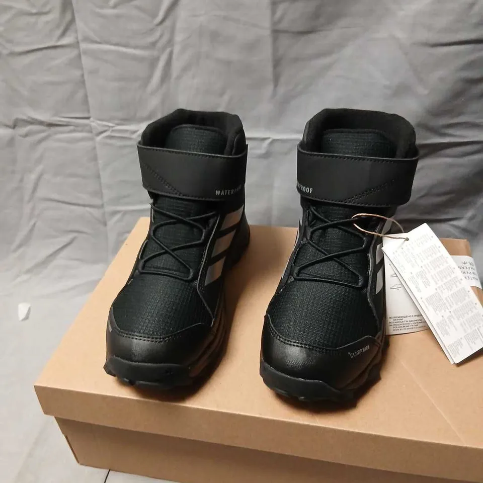 ADIDAS TERREX SNOW CW K KIDS HIKING BOOTS JR4188 – BLACK, WATERPROOF SIZE 2