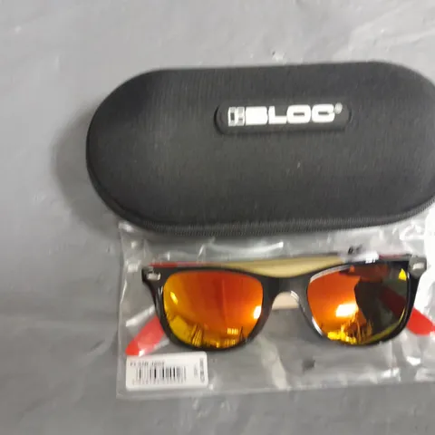 BOXED PAIR OF BLOC FLARE GLASSES