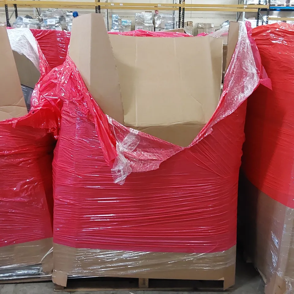 PALLET OF ASSORTED ITEMS INCLUDING: BABY PLAY PENS, DOCKATOT BABY LOUNGER ECT
