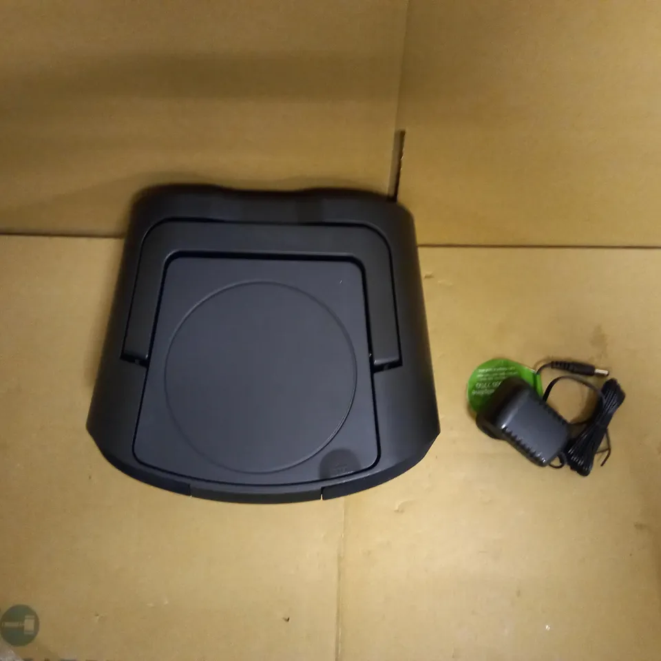 CD BOOMBOX-FM RADIO 3.5MM SOCKET