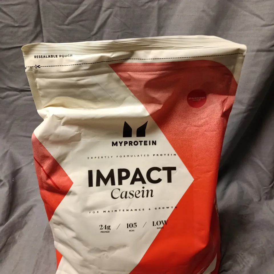 MYPROTEIN IMPACT CASEIN PROTEIN POWDER – STRAWBERRY FLAVOUR, 2.5KG POUCH