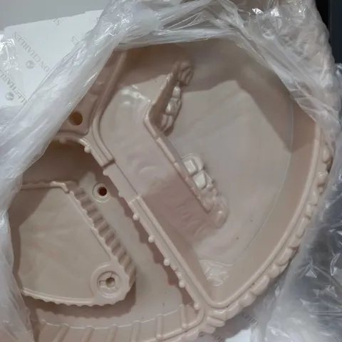 BOXED LITTLE TYKES BUILDERS BAY SAND AND WATER TABLE