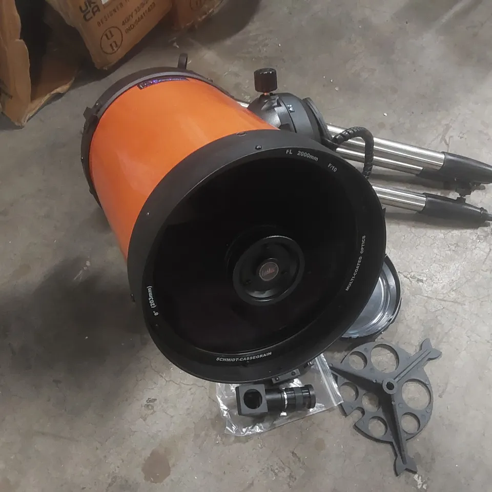 BOXED CELESTRON NEXSTAR 8SE COMPUTERISED TELESCOPE