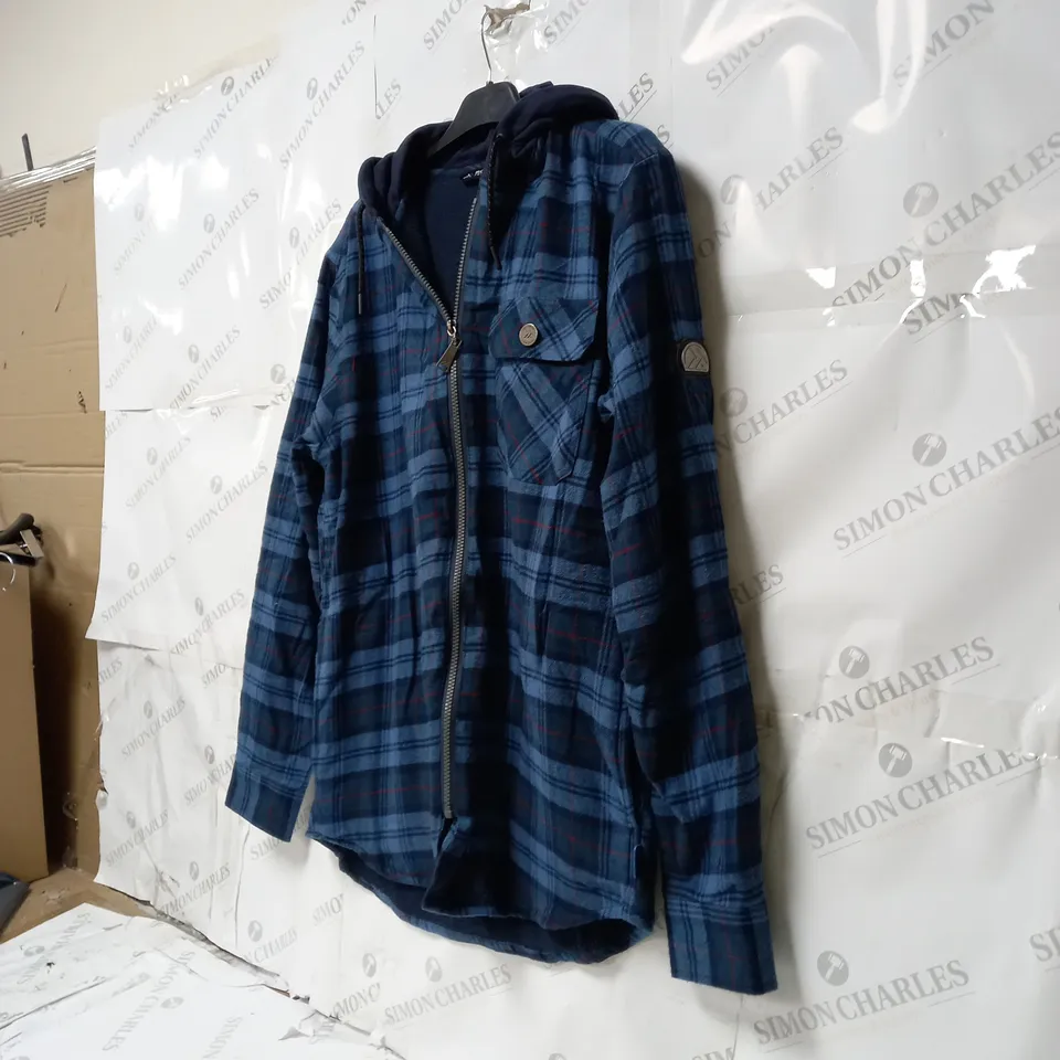 BOX OF 10 REGATTA COATS IN BLUE, BLACK AND GREEN