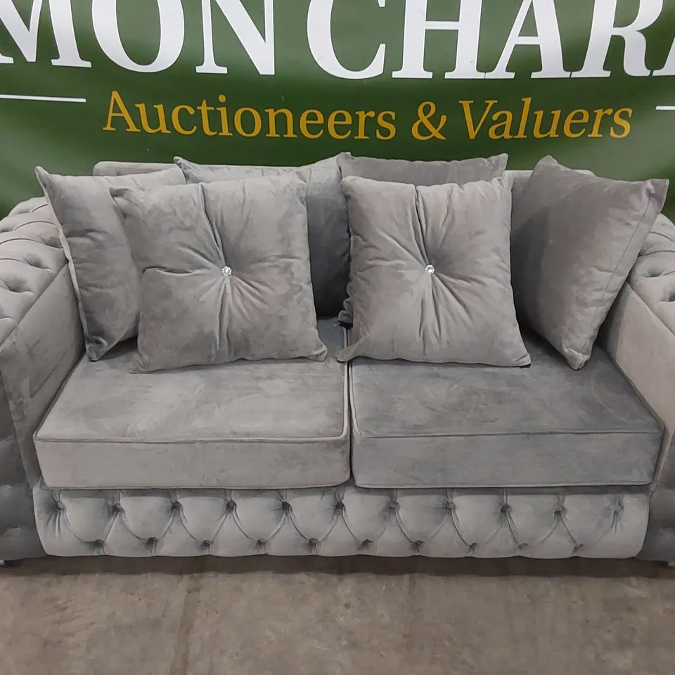 QUALITY DESIGNER ASHTON 3-SEATER LUXURY VELVET UPHOLSTERED SOFA - SILVER