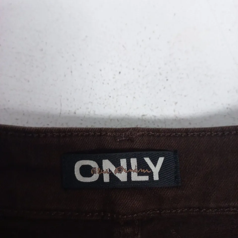 ONLY WOMEN’S BROWN TROUSERS – SIZE L32