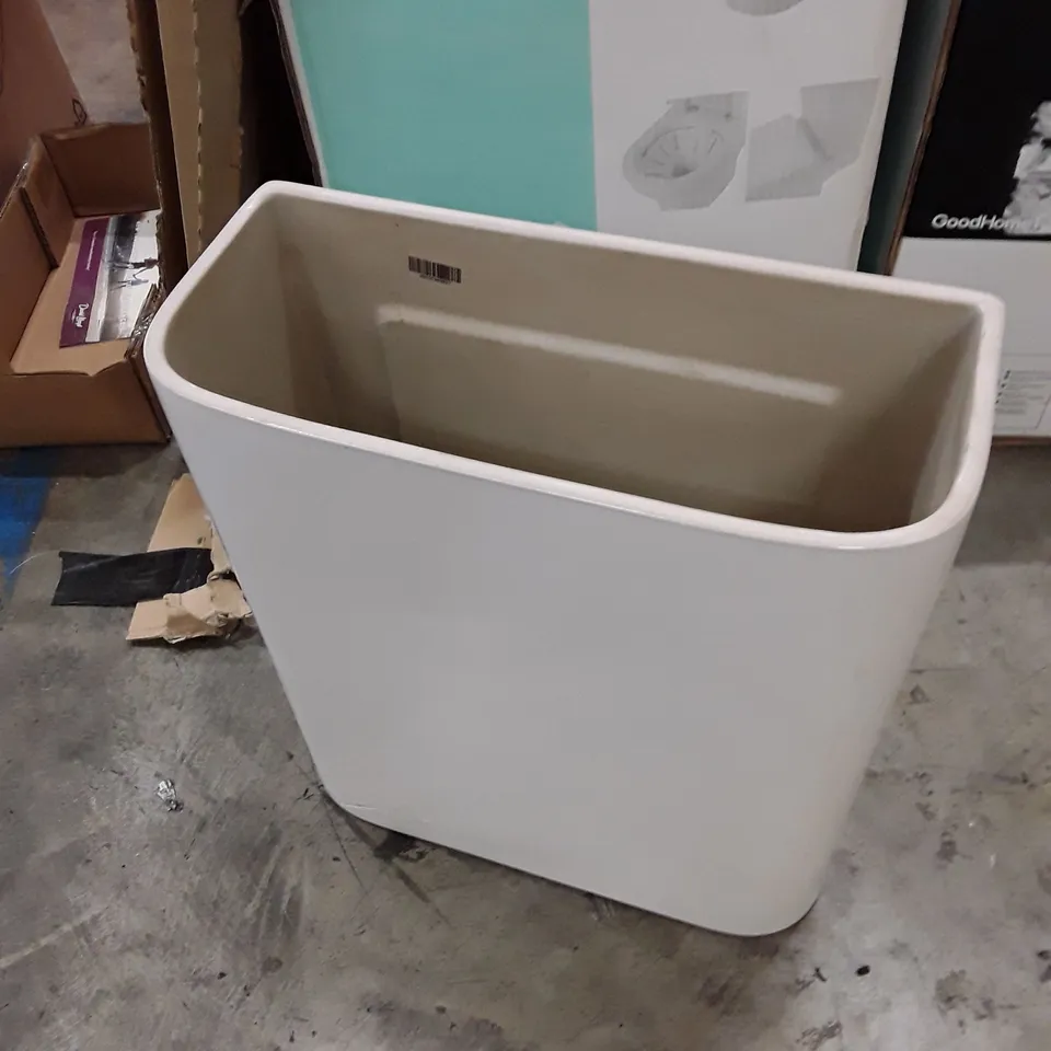 CERAMIC CISTERN 