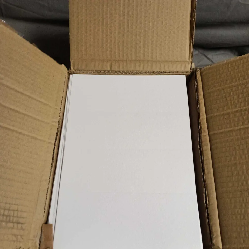 LARGE QUANTITY OF BLANK A4 PAPER SHEETS