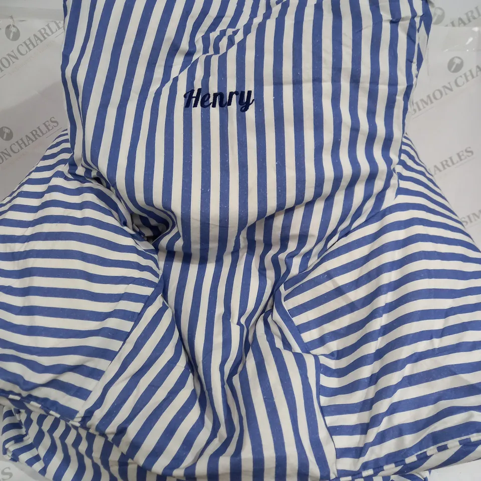 CHILDRENS BEANBAG CHAIR IN BLUE/WHITE - 'HENRY'