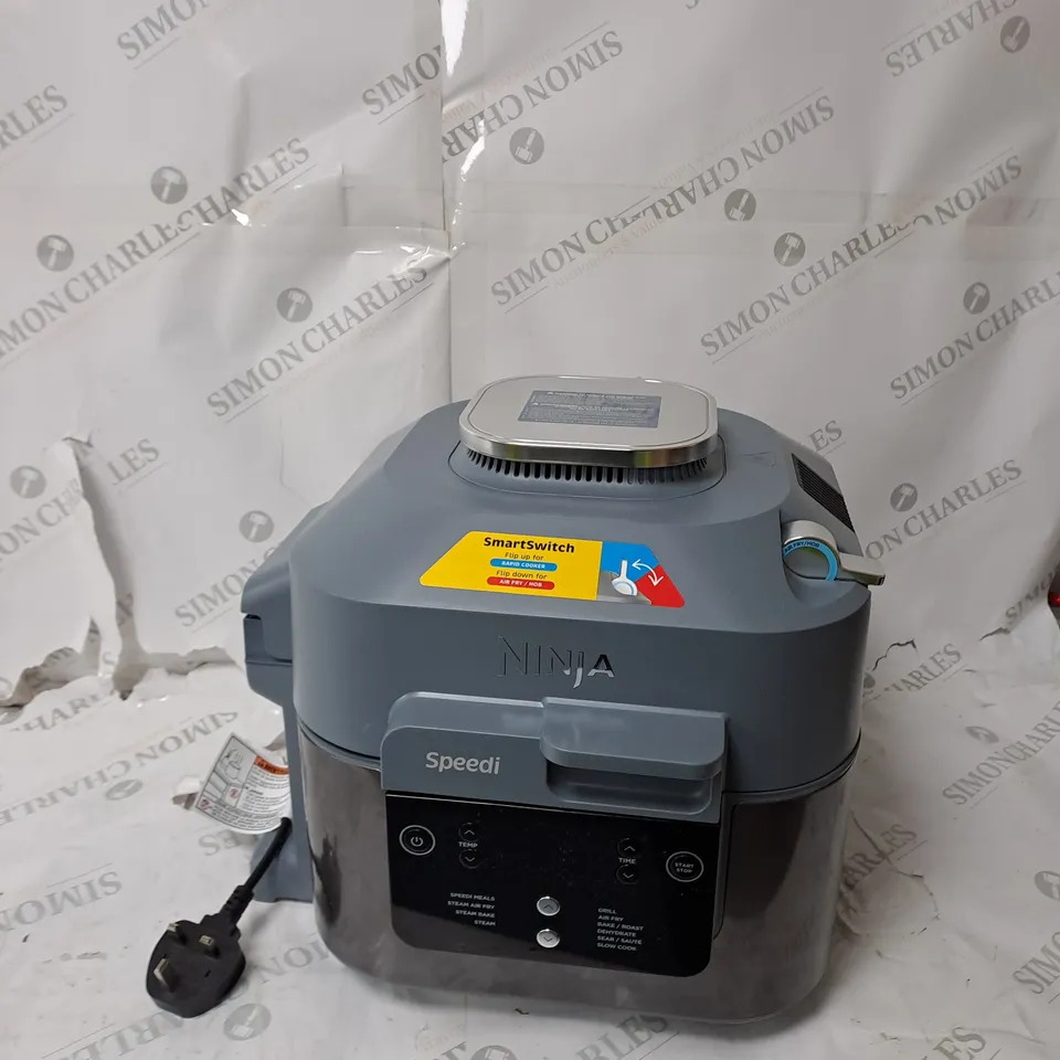 BOXED OUTLET NINJA SPEEDI 10 IN 1 5.7L RAPID-COOKER & AIR FRYER