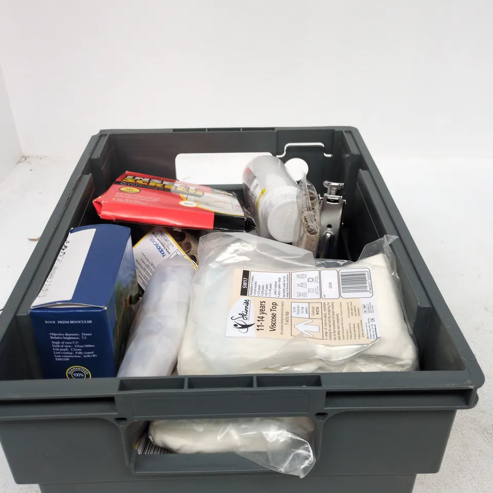 TOTE OF APPROXIMATELY 18 ASSORTED ITEMS TO INCLUDE STAPLE GUN, BINOCULARS, MOTION SICKNESS BANDS, INSECT SCREEN ETC