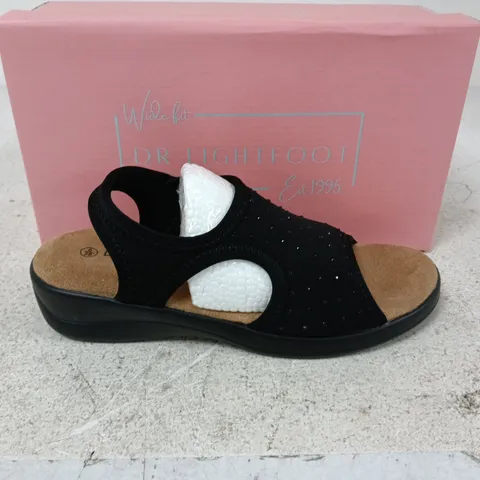 BOXED PAIR OF DR LIGHTFOOT JENNY BLACK SHOES - 5