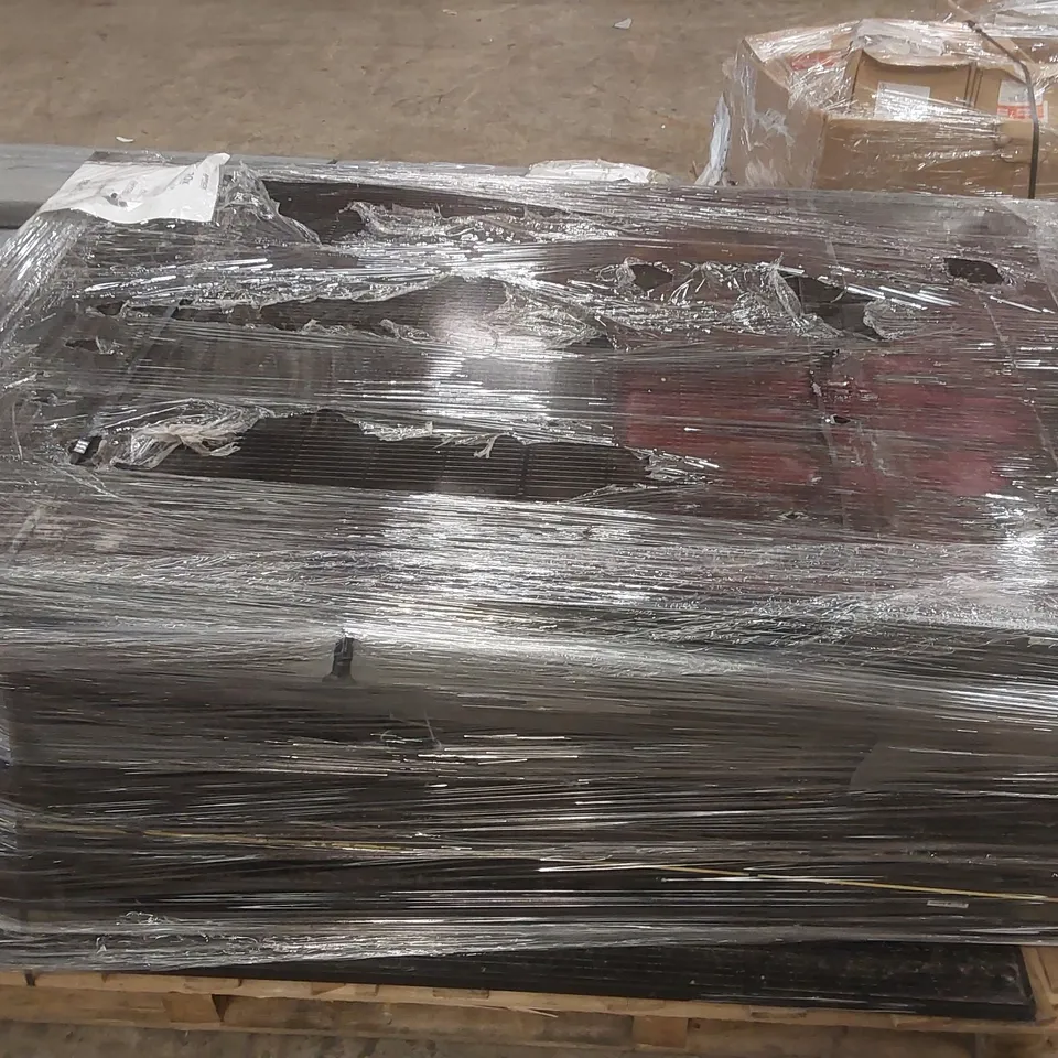 PALLET CONTAINING APPROXIMATELY 20x ALL BLACK HIGH POWERED SOLAR PANELS
