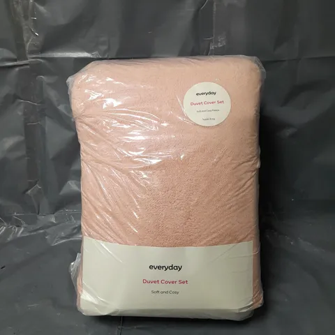 TEDDY FLEECE DUVET SET - SUPERKING PINK 