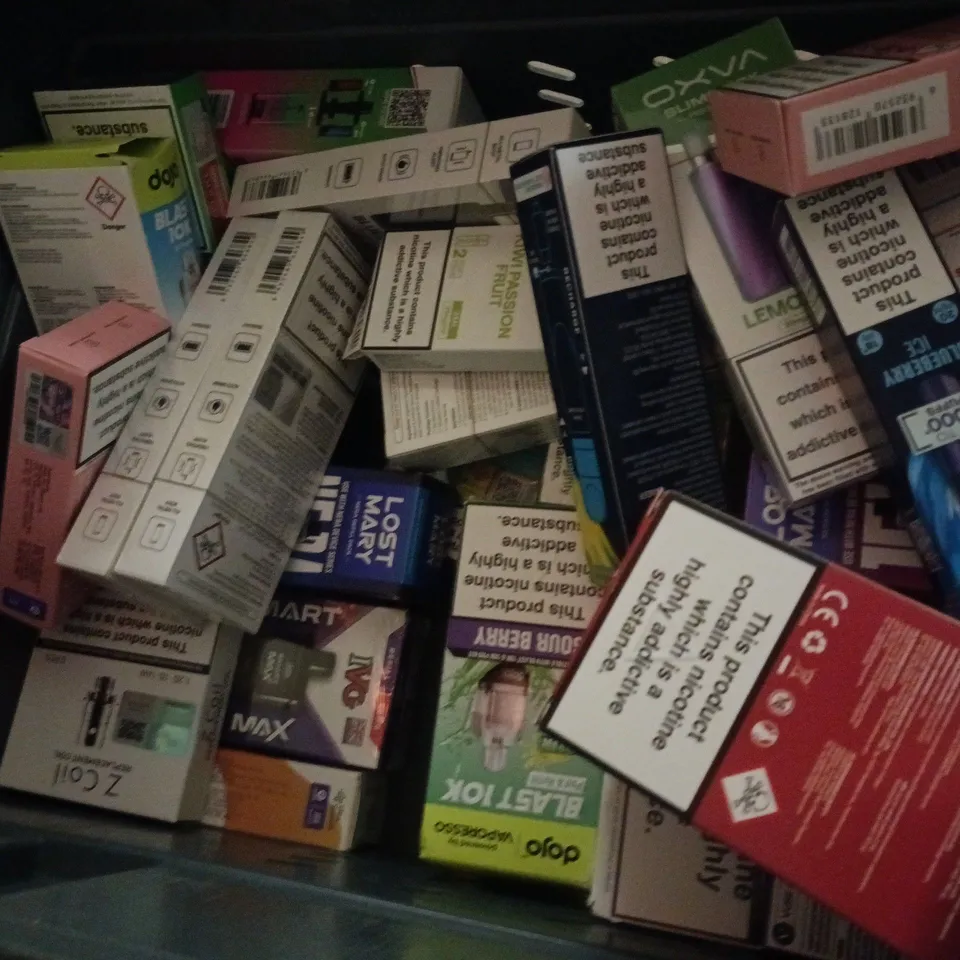 APPROXIMATELY 20 ASSORTED E-CIGARETTE PRODUCTS TO INCLUDE BRANDS SUCH AS ELFBAR, LOST MARY, OXVA, ETC - COLLECTION ONLY