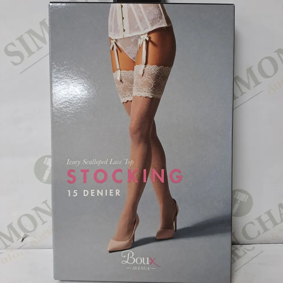 BOXED BOUX AVENUE LACE TOP STOCKING 15 DENIER SMALL