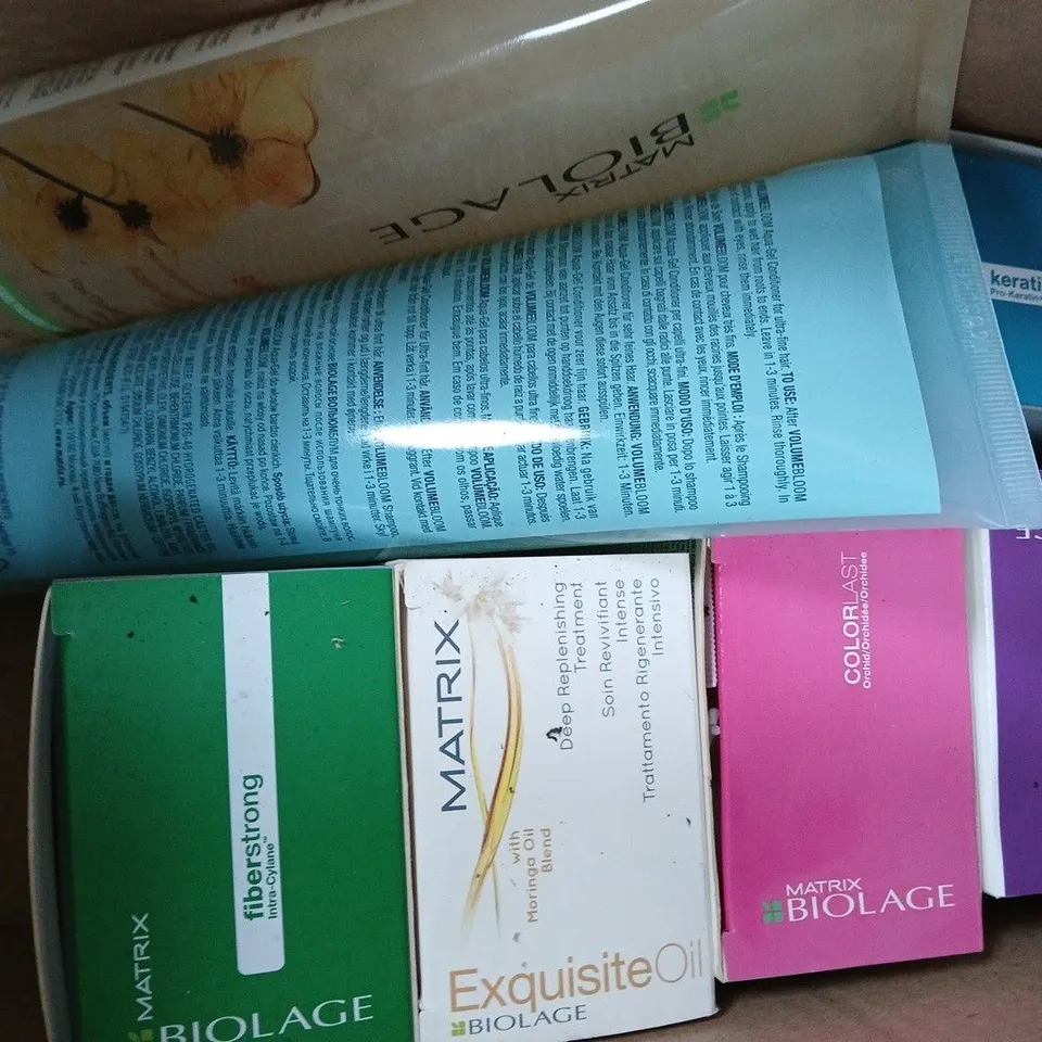 BOX OF APPROXIMATELY 10 ASSORTED MATRIX BIOLAGE COSMETIC ITEMS - COLLECTION ONLY