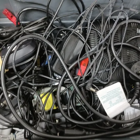 APPROXIMATELY 12 ASSORTED HOUSEHOLD ITEMS TO INCLUDE ROUTERS, CABLES, ETC