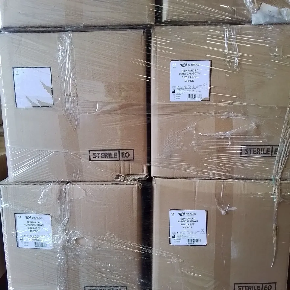 PALLET OF APPROXIMATELY 800 BRAND NEW DISPACK REINFORCED SURGICAL GOWNS - SIZE LARGE 