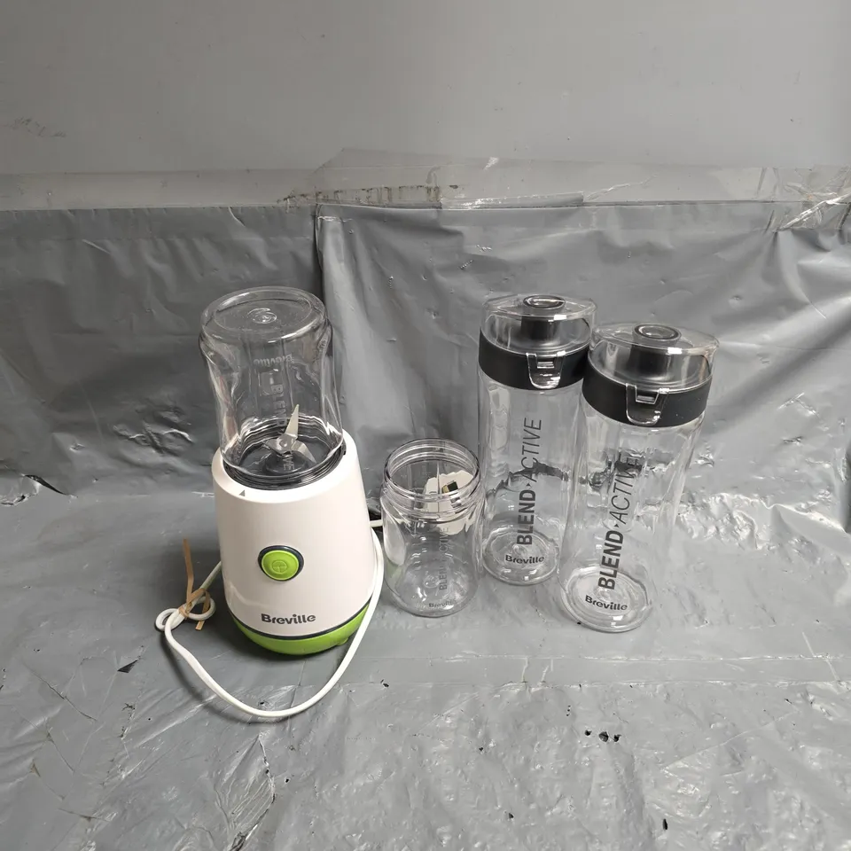 BREVILLE JUICE & FOOD BLENDER IN GREEN/WHITE - COLLECTION ONLY