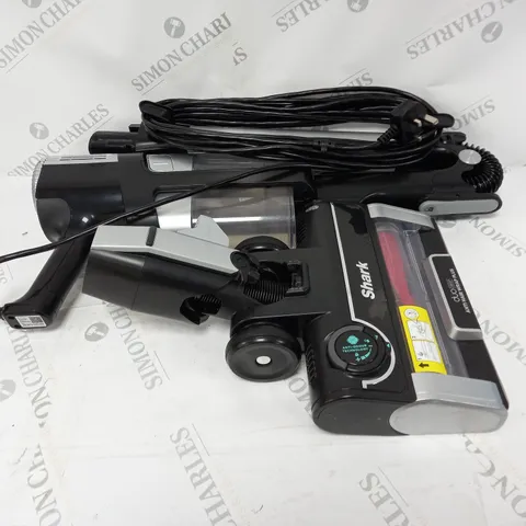 SHARK STRATOS ANTI HAIR WRAP PET PRO VACUUM CLEANER HZ3000UKT