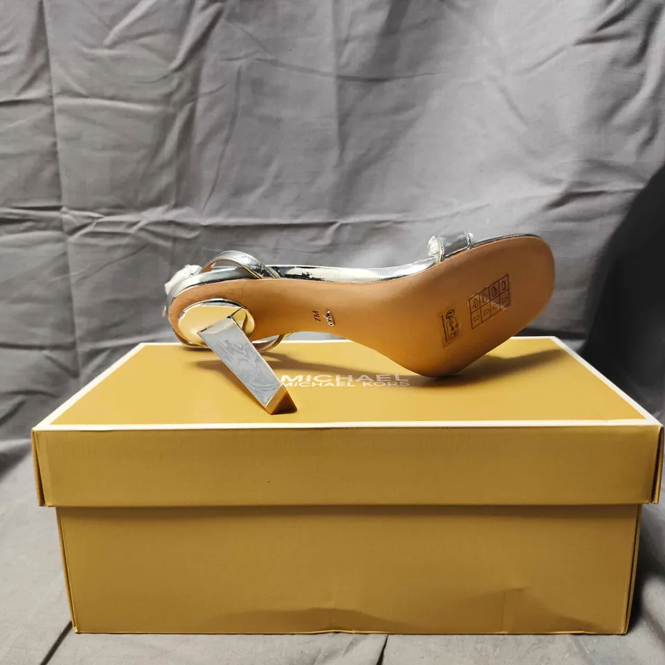 BOXED PAIR OF MICHAEL KORS HEELS - SIZE 7M U.S