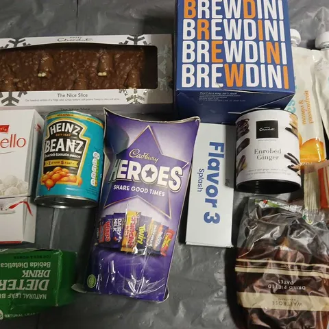 LOT OF 12 ASSORTED FOOD ITEMS TO INCLUDE ALMONDS, HOTEL CHOCOLAT SLICE AND LOOSE LEAF BREWER