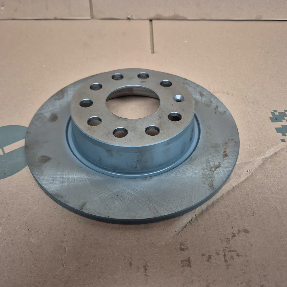 VEHICLE BRAKE DISC ROTOR WITH HUB – USED
