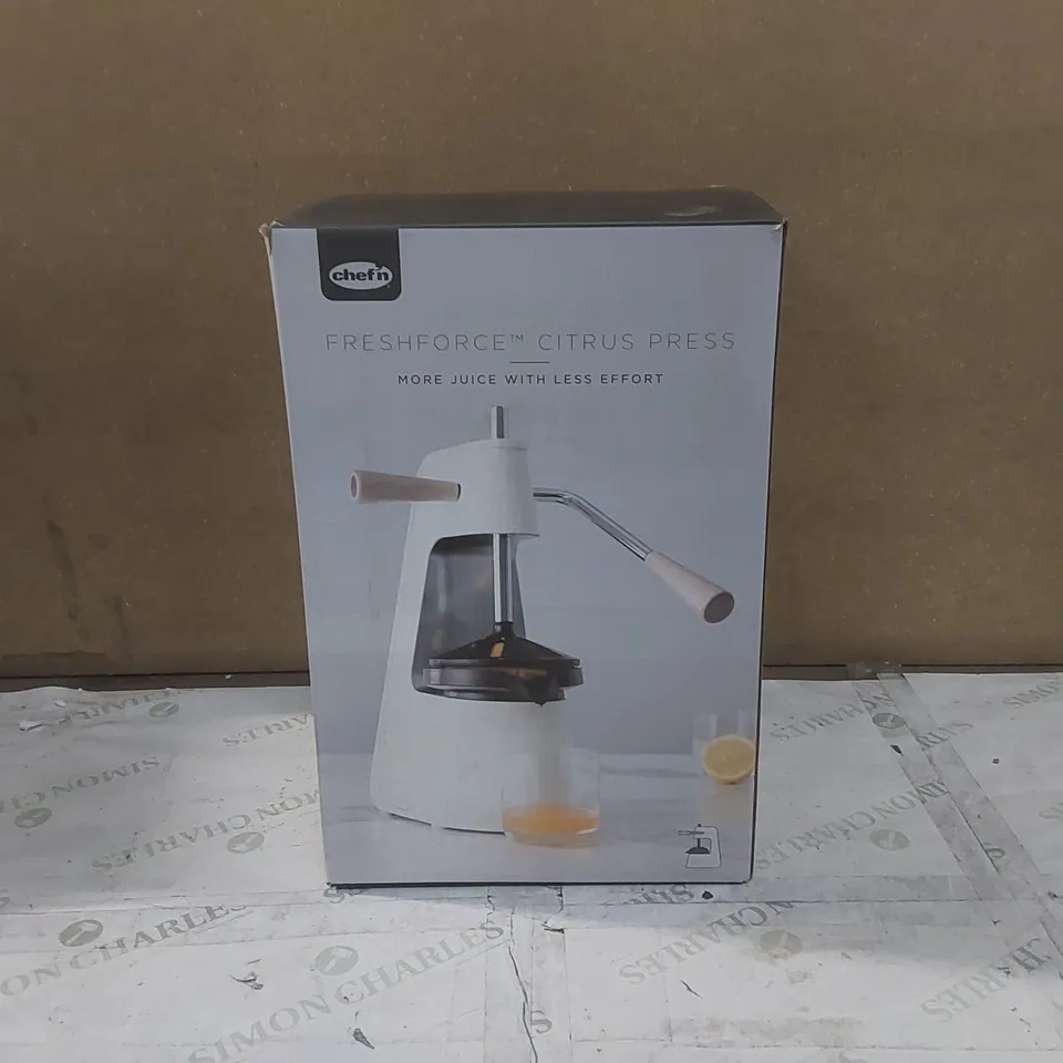 BOXED CHEF'N FRESHFORCE MANUAL CITRUS JUICER 