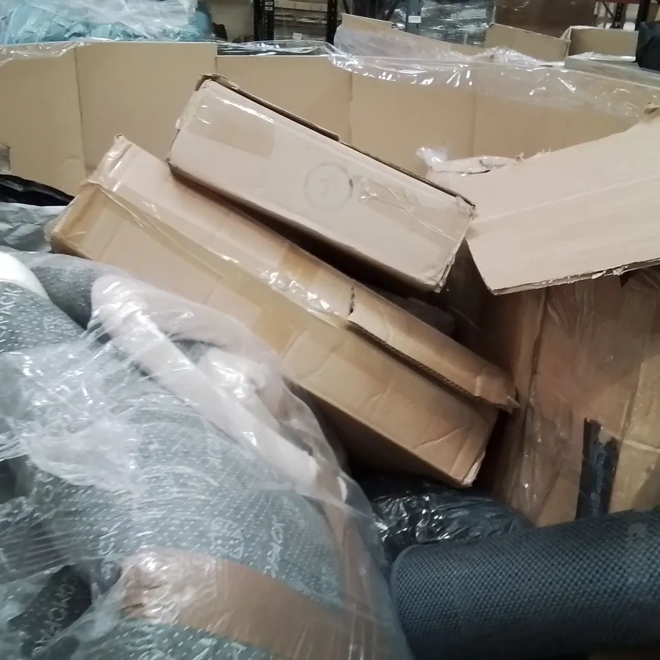 PALLET OF ASSORTED HOUSEHOLD GOODS AND PRODUCTS TO INCLUDE;AREA RUG,PET BED,FULL LENGTH MIRROR 