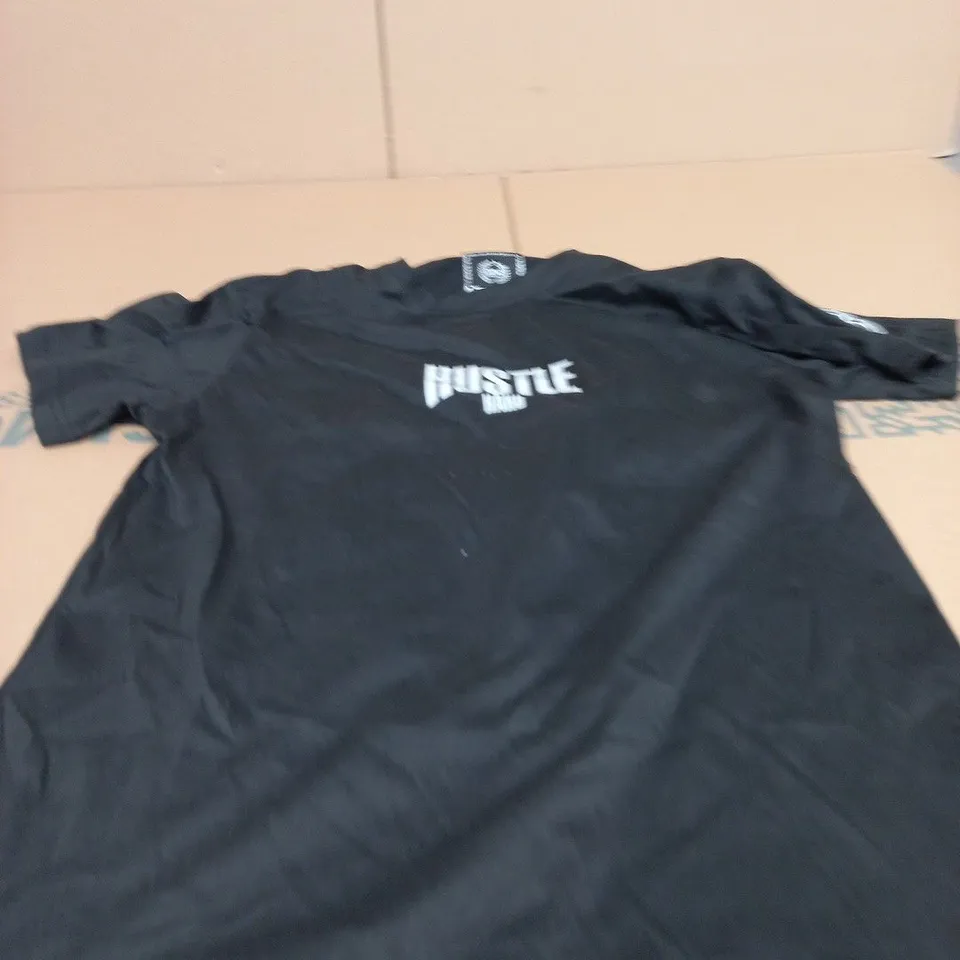 BLACK HUSTLE HARD T-SHIRT – UK S (SIZE S) 