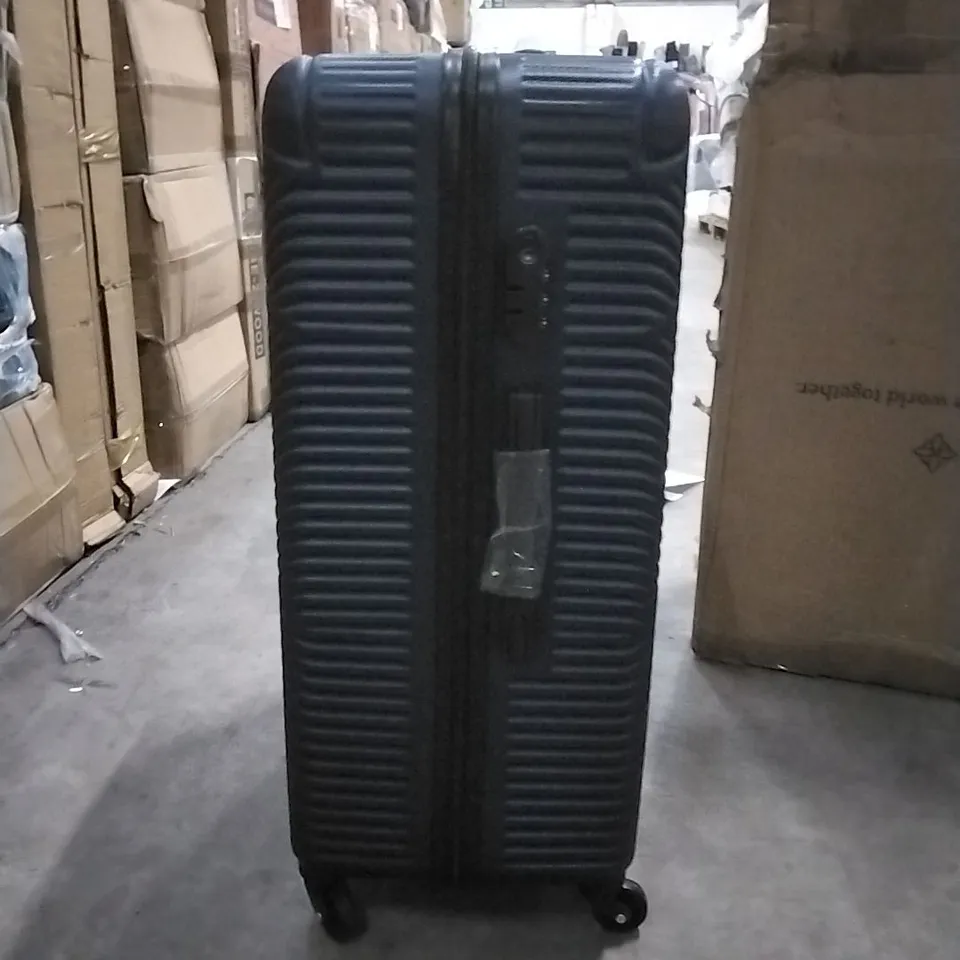 BOXED NEO NAVY BLUE HARD SHELL LUGGAGE SUITCASE (1 BOX)