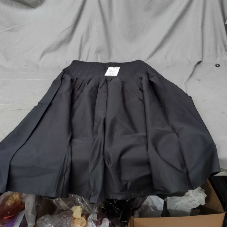 ZARA WOMEN’S BLACK PLEATED PULL-ON SKIRT – SIZE S