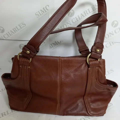 LIZ CLAIBORNE LEATHER BAG IN BROWN