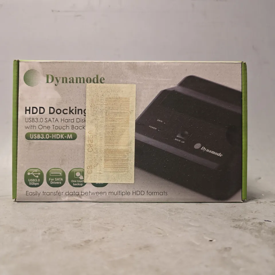 BOX OF APPROXIMATELY 9 ASSORTED ITEM TO INCLUDE - DYNAMODE HDD DOCKING STATION 