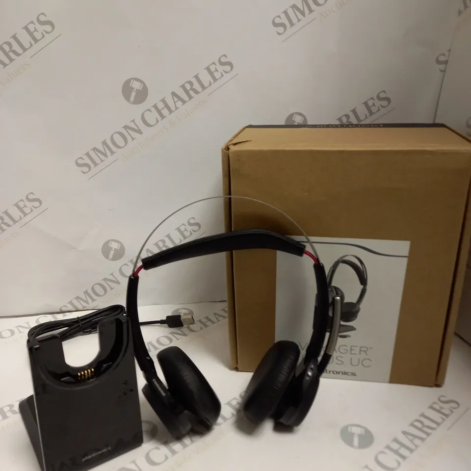 BOXED PLANTRONICS VOYAGER FOCUS UC HEADSET 
