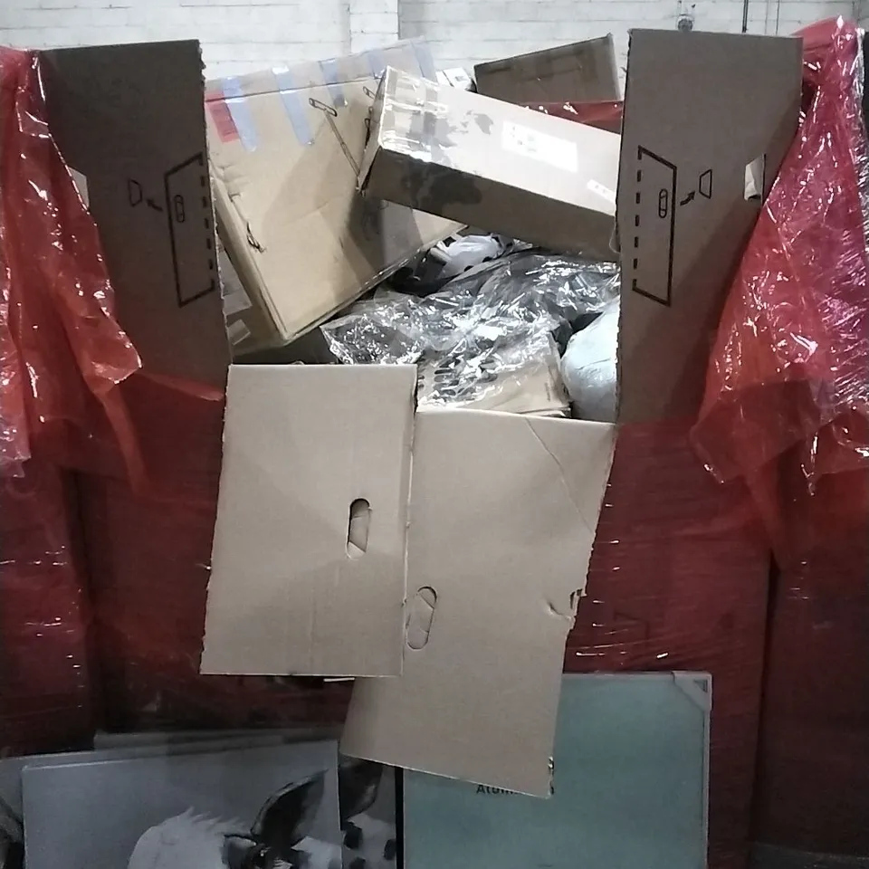 PALLET OF HOUSEHOLD ITEMS TO INCLUDE COW WITH ROSE WRAPPED CANVAS ART,KEYBOARD, SEAT PROTECTORS, PICTURE FRAME AND OTHER ASSORTED ITEMS...