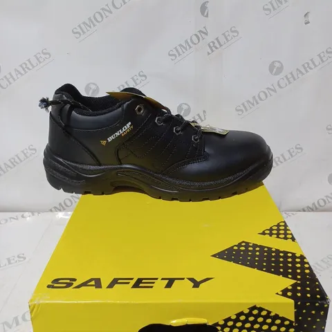 DUNLOP SAFTEY KANVAS SB IN BLACK SIZE 9