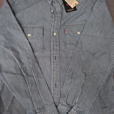 LEVI'S WESTERN SHIRT IN BLUE/WHITE STRIPE SIZE UNSPECIFIED