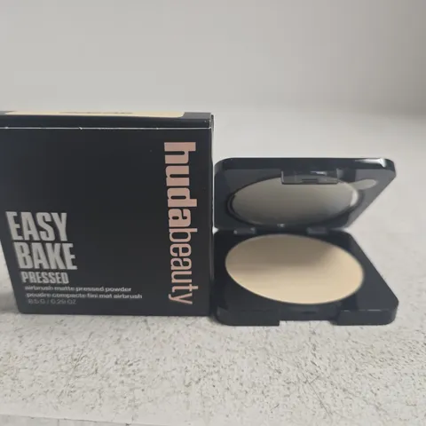 EASY BAKE PRESSED POWDER COMPACT – POUND CAKE