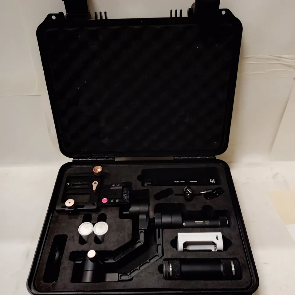 ZHIYUN GIMBAL STABILISER KIT (MODEL TRM02) – HARD CASE INCLUDED