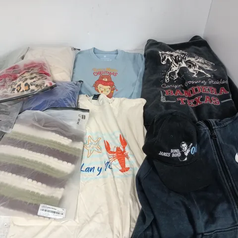 CAGE OF ASSORTED CLOTHING ITEMS INCLUDING BOTH UNBAGGED AND BAGGED - VARIOUS SIZES