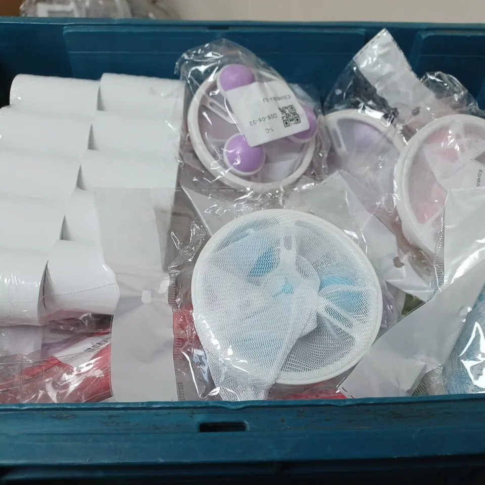 BOX OF APPROXIMATELY 12 ASSORTED ITEMS TO INCLUDE -  UNBRANDED BOUNCY BALL , LABELS , DAD I WANT TO HEAR YOUR STORY ETC
