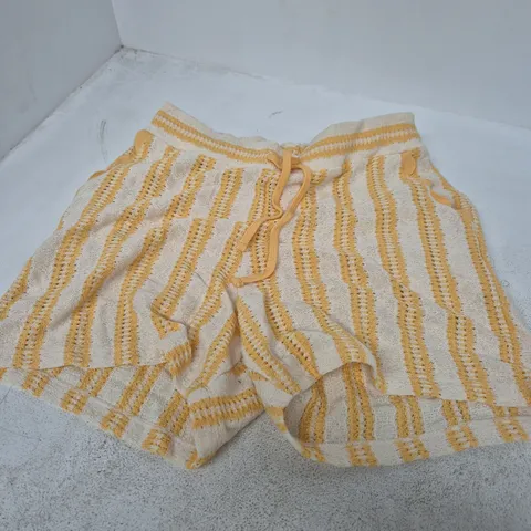 MINT VELVET STRIPED KNIT SHORTS β CREAM & MUSTARD, SIZE M