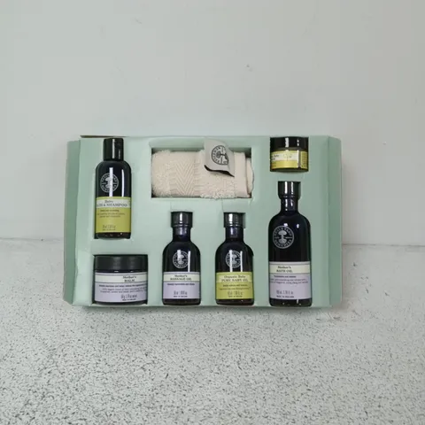 NEAL'S YARD REMEDIES ORGANIC MOTHER & BABY COLLECTION – BOXED